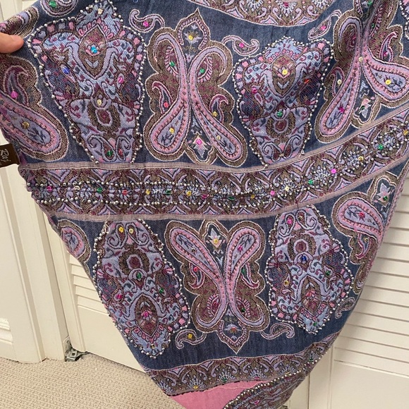 Raj Circle Scarf - Picture 2 of 4